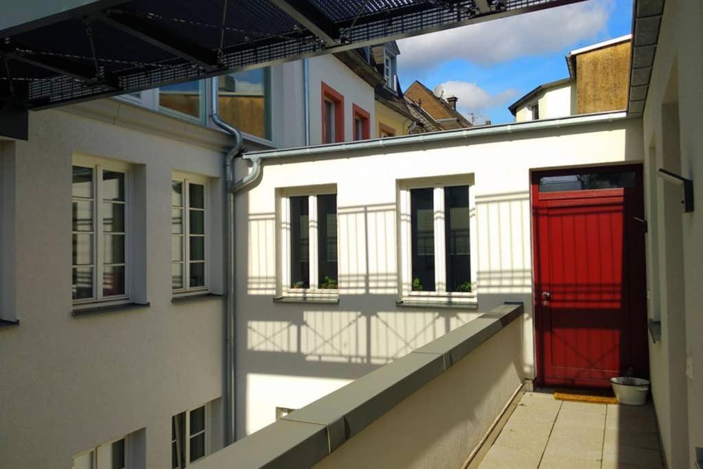 Pearl Studio Apart - King Bed - Netflix - Projector - Fast Wi-Fi Trier Exterior foto