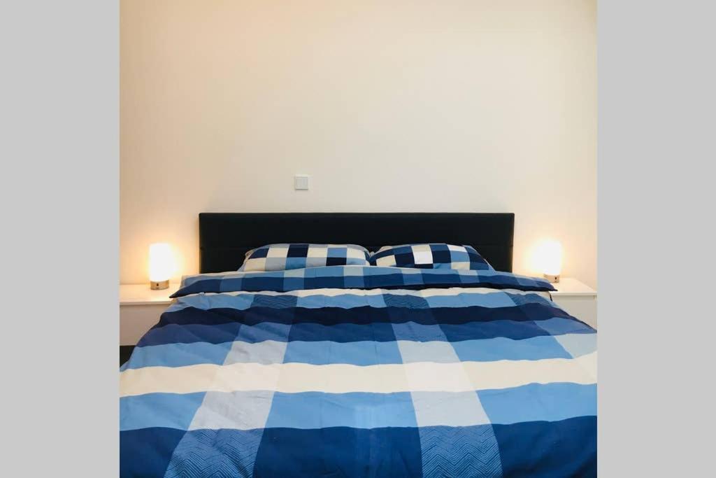 Pearl Studio Apart - King Bed - Netflix - Projector - Fast Wi-Fi Trier Exterior foto